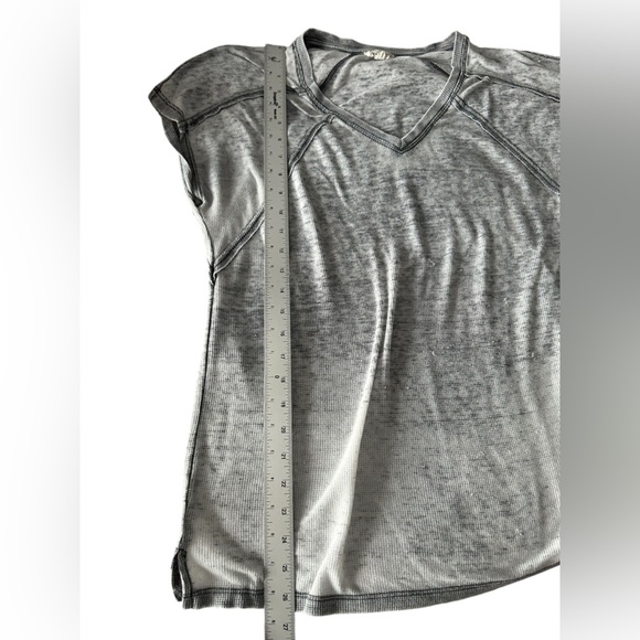 Jane & Delaney burnout short sleeve lightweight tee size L gray - Picture 6 of 9